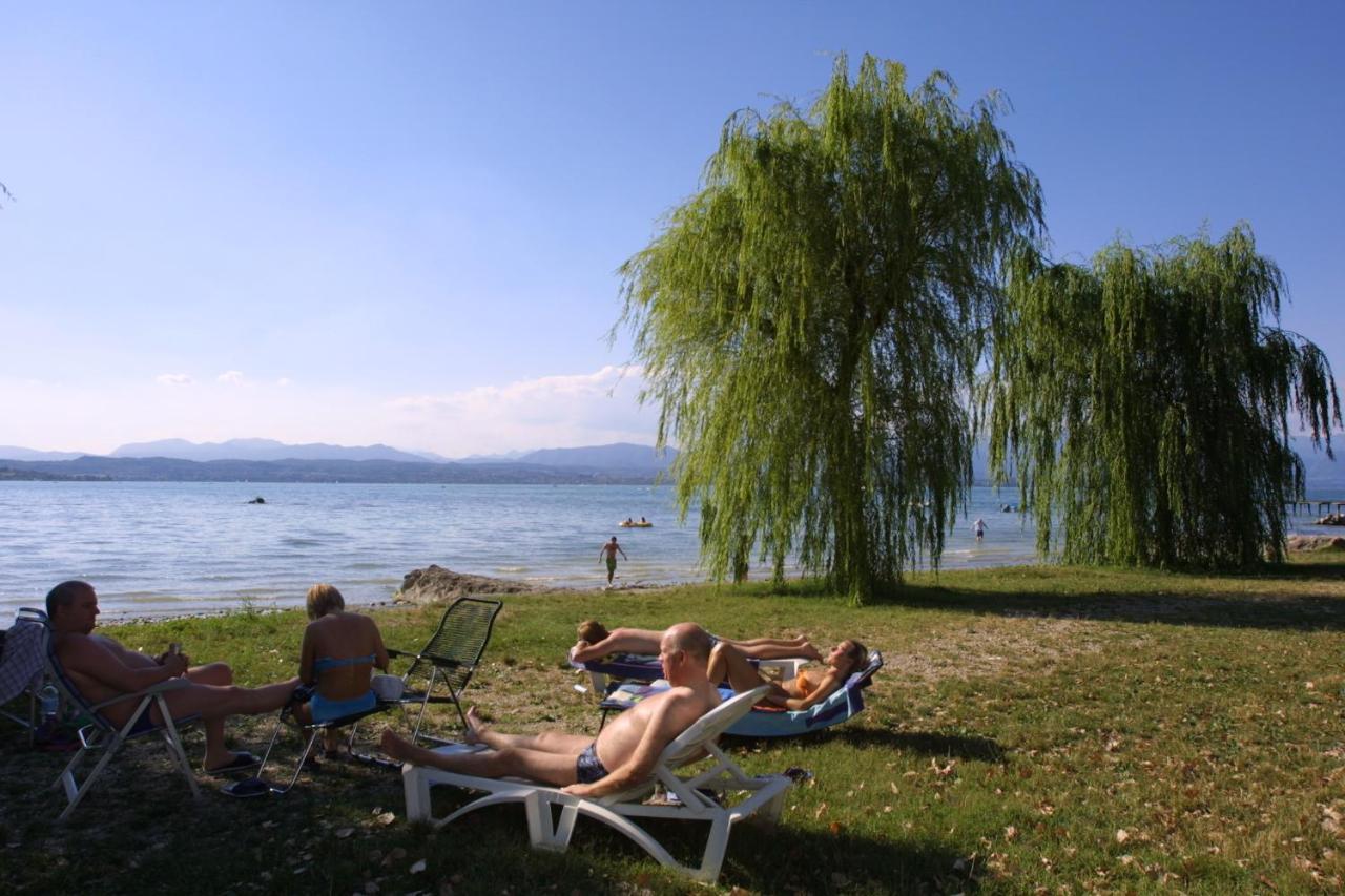 San Francesco Camping Village Дезенцано-дель-Гарда Екстер'єр фото